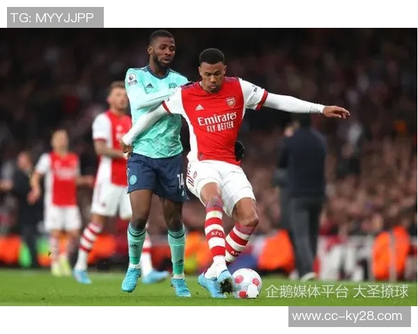 德天空报道水晶宫与昂热就S谢里夫转会进行深入谈判潜在费用达2500万欧元 德天空报道水晶宫与昂热就S谢里夫转会进行深入谈判潜在费用达2500万欧元