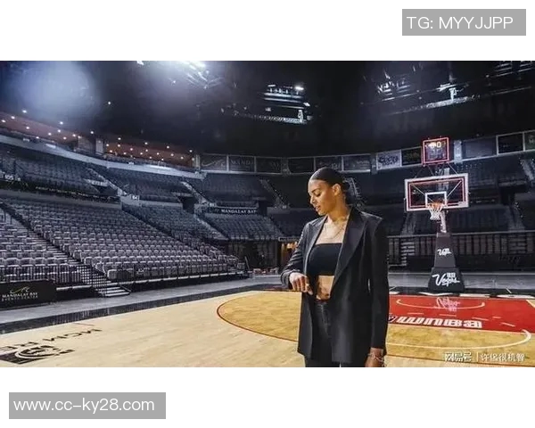 男网红挑战坎贝奇身高差33厘米成功获胜约会权争夺战引发热议